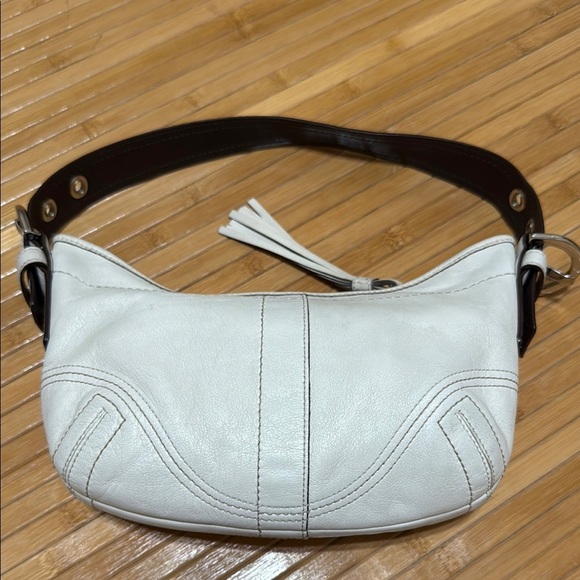 Vintage Coach Cream Leather Soho Hobo Shoulder Bag - Picture 1 of 10